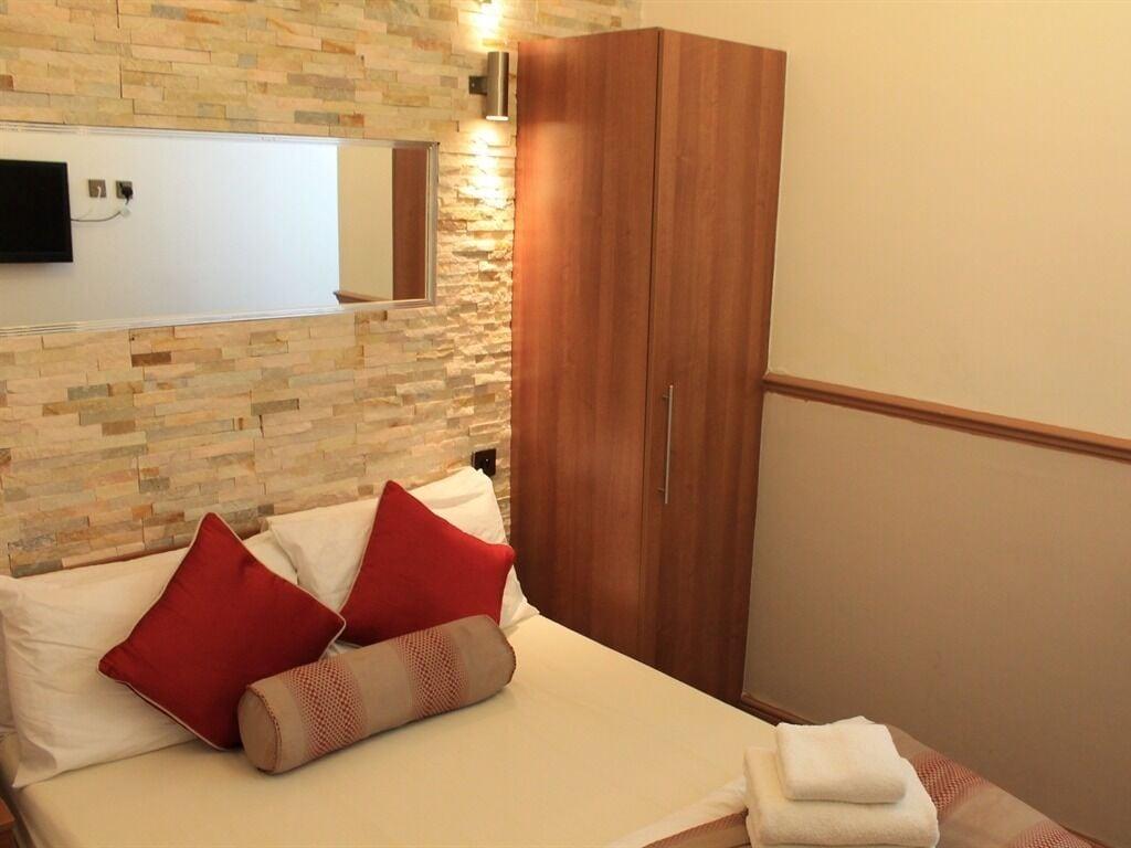 Skylark Guest House Hounslow Exterior photo