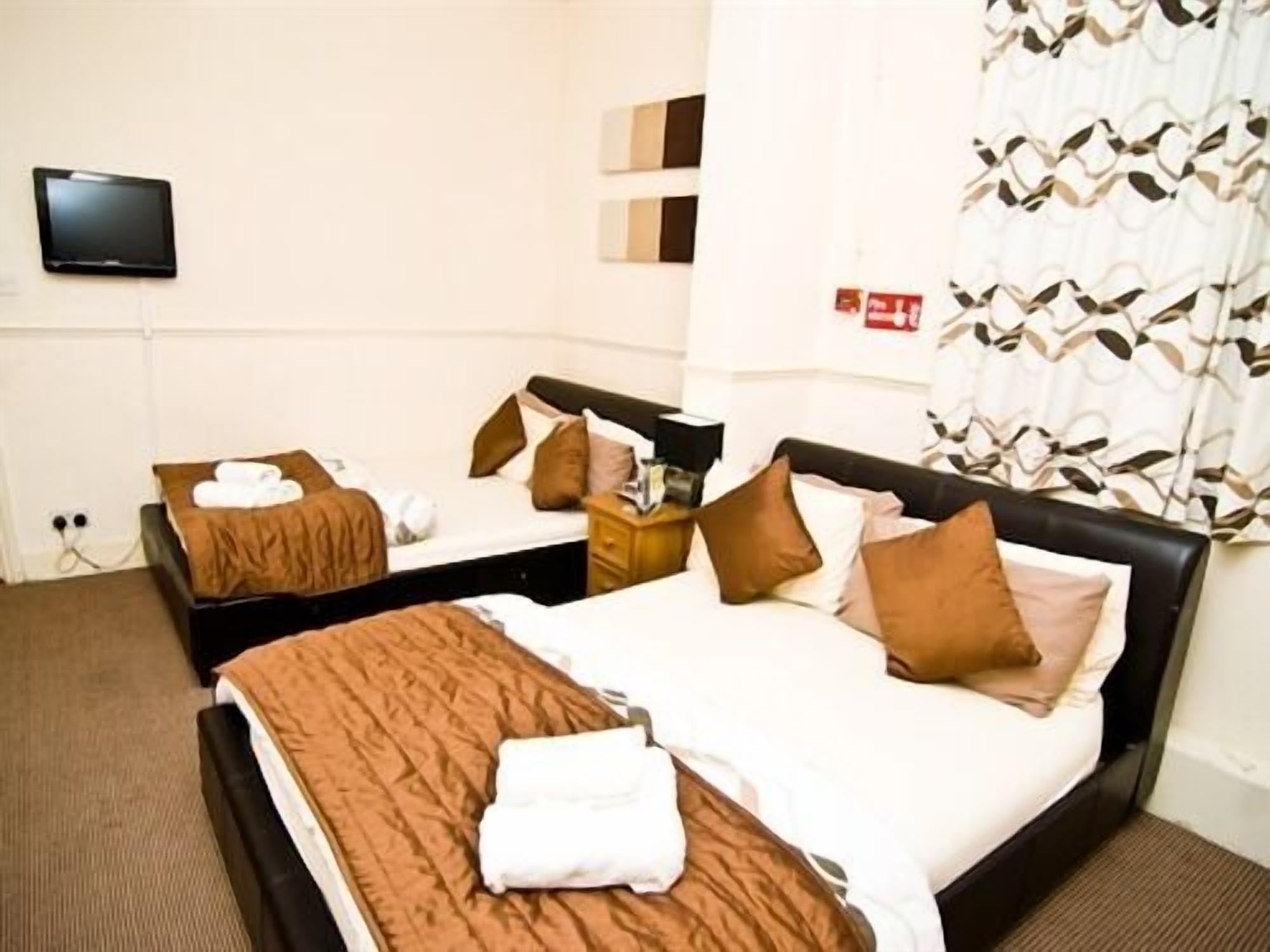Skylark Guest House Hounslow Exterior photo