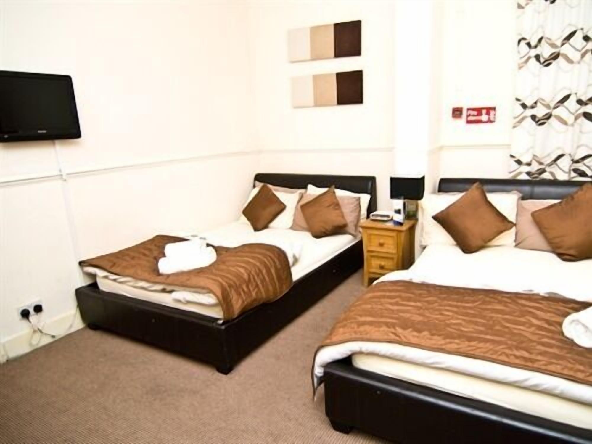 Skylark Guest House Hounslow Exterior photo