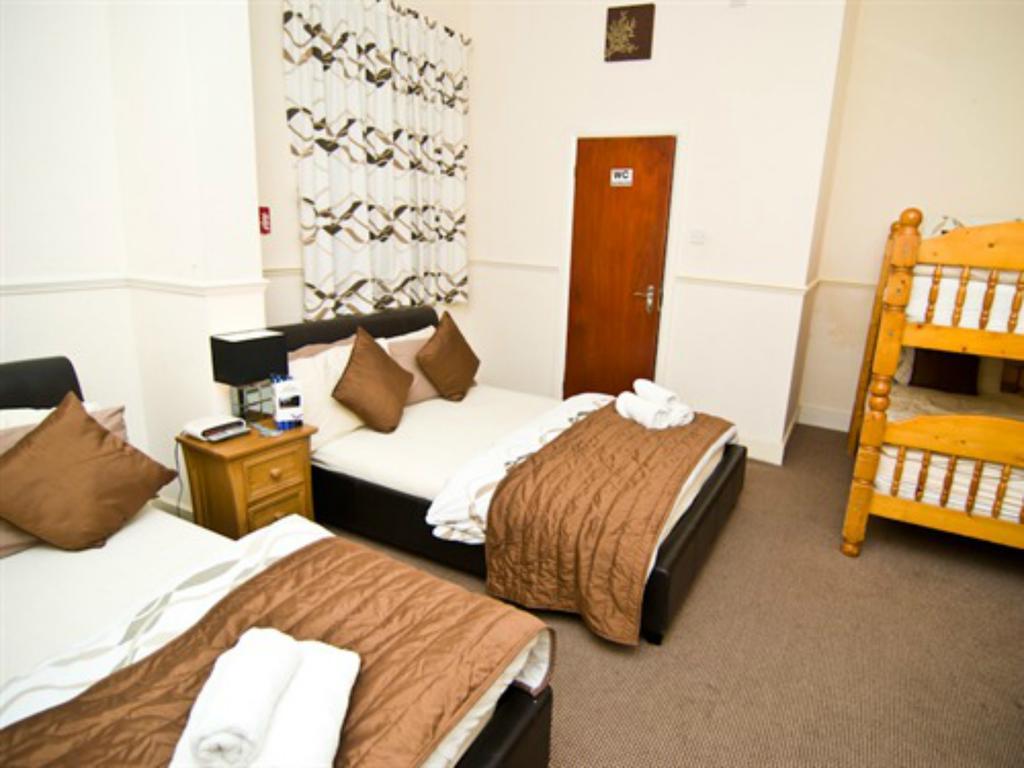 Skylark Guest House Hounslow Exterior photo